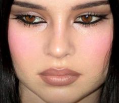 Doe Eye Makeup Natural, Asian American Makeup, Gamine Makeup, Boyfriend Blush, Hollywood Glamour Makeup, Doe Eye Makeup, Makeup For Black Skin