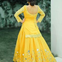 Gowns Dresses Indian Party Wear, Party Wear Long Gowns, Mirror Work Dress, Design Kurta, Diwali Dresses, Blouse Lehenga, Wedding Couture, Indian Party Wear