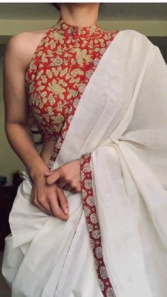 Classy Saree Look, White Cotton Saree, Linkedin Photo, White Sari, Reception Outfits, Ethnic Wears