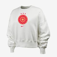 Made with our soft Phoenix Fleece, this Portland Thorns FC sweatshirt helps keep you warm and comfortable all match long. Our midweight brushed fleece feels extra soft on the inside and smooth on the outside, helping you stay cozy while keeping its structured shape. Cozy Nike Fleece Tops, Nike Cozy Crew Neck Sweatshirt, Cozy Nike Sports Top, Nike White Fleece Sweats, Nike White Sweater For Winter, White Nike Sweater For Winter, Cozy Sports Sweater Crew Neck, Cozy Sports Sweater With Crew Neck, Cozy Crew Neck Sports Sweater