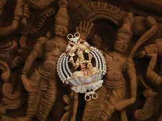 Thali Mugappu Designs Gold, Mugapu Thali Chain, Small Earrings Gold, Gold Jewelry Outfits, Gold Earrings Models, Antique Jewellery Designs