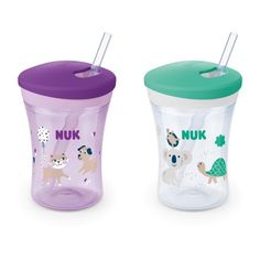 two sippy cups with lids and straws, one is purple and the other is green