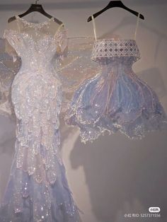 2011 Outfits Aesthetic, Ethereal Aesthetic Clothing, Jellyfish Aesthetic Outfit, Casual Mermaid Outfit, Ice Themed Outfit, Mermaid Outfit Aesthetic, Textiles Aesthetic, Fairytale Dress Aesthetic, Mermaid Inspired Dress