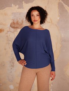 Our bestselling Ryu top is as soft as it is practical. While wearing the brand-newcashmere version, you will feel like you are wearing a piece of heaven. The added touch of the center seam and bat wing sleeve give this top a bit of extra dimension. Boat neck top with Dolman long sleeves and center seam detail 3% Cashmere, 40% Viscose,27% Polyester, 30% Nylon, Style # G550F Relaxed Fit Knit Tops With Batwing Sleeves, Everyday Tops With Batwing Sleeves, Relaxed Fit Soft Knit Tops With Batwing Sleeves, Relaxed Fit Cashmere Tops For Fall, Versatile Soft Knit Tops For Loungewear, Slouchy Batwing Sleeve Tops For Layering, Blue Cashmere Tops For Layering, Blue Casual Cashmere Tops, Casual Blue Cashmere Top