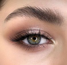 Make Up Yeux, Trending Summer Nails, Bentuk Alis, Large Skirt, Prom Eye Makeup, Classic Makeup, Wedding Mehndi, Eye Makeup Designs