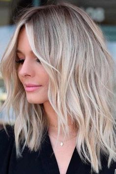 Textured Curly Hair, Hair Color Trends, Medium Length Hair Cuts, Balayage Hair, Shoulder Length, Textured Hair, Medium Length Hair Styles