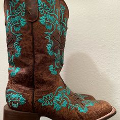 Ariat Cowboy Boots Brown Boots With Patina For Fall, Brown Patina Boots For Fall, Brown Boots For Rodeo Spring Season, Blue Patina Boots With Round Toe, Blue Round Toe Boots With Patina, Blue Patina Round Toe Boots, Casual Brown Square Toe Boots, Casual Blue Square Toe Boots, Ariat Cowboy Boots