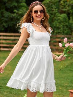 Cute Maternity Clothes Summer, White Feminine Summer Maternity Dress, White Cotton Maternity Dress, White Maternity Dress With Ruffles, Maternity Short Sleeve Dress With Ruffle Hem, Fitted White Maternity Dress With Ruffles, Vestidos Para Baby Shower, Maternity Sundress