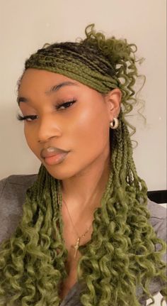 Braid Types, Easy Braids For Beginners, Braid Colors, Braids For Beginners, Dutch Braid Crown, Braid Crown, Future Hairstyles, Haircut Design, Box Braids Hairstyles For Black Women