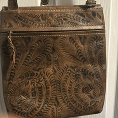 Excellent Bag Never Used Everyday Hand Tooled Crossbody Bags, Everyday Hand-tooled Crossbody Bag, Hand Tooled Crossbody Bags For Everyday, Hand Tooled Brown Travel Bag, Brown Hand Tooled Clutch Bag, Hand Tooled Crossbody Travel Bag, Hand Tooled Crossbody Bag For Daily Use, Big Duck, Vintage Messenger Bag