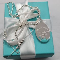 Large Rtt Blue Spash Oval On Adjustable Mixed Bead Chain 28 - 32" Brand New, Never Used. Will Come With Box, Bow, Necklace Card And T Bag. Tiffany Infinity Necklace, Tiffany Necklaces, Shooting Star Necklace, Necklaces Ideas, Jewelry Tiffany, Tiffany And Co Jewelry, Tiffany And Co Necklace, Necklace Storage, Return To Tiffany