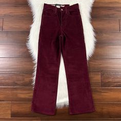 Levi's Women's Size 24 Tawny Port Ribcage Crop Boot Pants, Button Fly, 51% Cotton 47% Polyester 2% Elastane, Stretch, Five Pockets, Style # A19670006 New With Tags Pictures Show Full Details And Measurements Thanks For Looking :) Levi's Wide Leg Bottoms For Fall, Levi's Corduroy Bottoms For Spring, Levi's Straight Leg Pants For Fall, Levi's Straight Leg Fall Pants, Levi's Cotton Bottoms For Winter, Levi's Cotton Winter Bottoms, Levi's High-waisted Pants For Fall, Levi's Trendy High Rise Pants, Levi's Fitted High Waist Pants