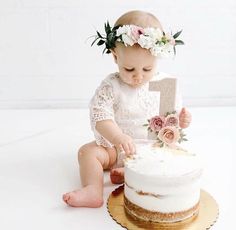 Number 1 Cake Topper, One Year Old Cake, Number 1 Cake, Cake Topper Number, 1st Year Cake, Cake Smash Cake, Old Cake, Minnie Mouse Cake Topper, 1 Cake Topper