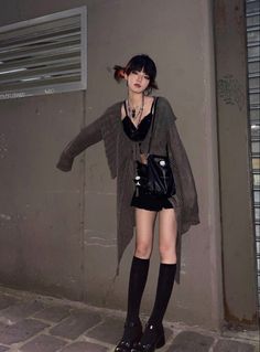 Grunge Fashion Aesthetic, Dress Street Style, Chic Fashion Style, Street Style Clothing, Clothing Grunge, 일본 패션, Alternative Outfits, Chic Fashion, Harajuku Fashion