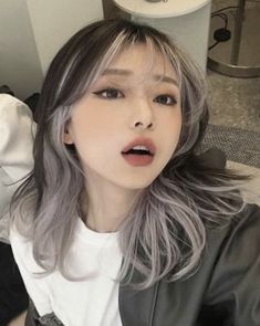 Korean Hair Dye, Kpop Hair Color, Korean Hair Color, Hair Color Underneath, Peekaboo Hair, Kpop Hair, Dyed Hair Inspiration, Pretty Hair Color, Tone Hair