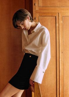 Octavine Shirt - Ecru - Organic cotton - organic textile - Sézane Short Velvet Skirt, Statement Skirt, Poplin Blouse, Velvet Skirt, Wide Cuff, Elegant Chic, Classic Shirt, Shirt Outfit