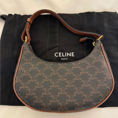 Excellent Condition! Authentic Purchased Celine South Cost Plaza In Oc Size: 10x 7x 4 Inches / Full Size / No Damage At All Come With Tag, Dusty Bag, Celine Shopping Bag Celine Shopping Bag, Celine Ava Triomphe, Ava Triomphe Bag, Celine Ava Bag, Celine Ava, Celine Purse, Triomphe Bag, Celine Shoulder Bag, Celine Bags