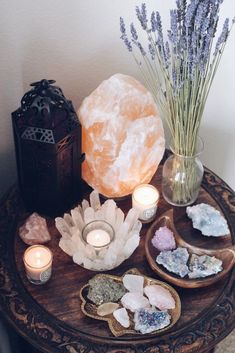 Bedroom Meditation Space Ideas, Home Decor With Crystals, Home Decor Crystals, Dark Spiritual Room Aesthetic, Ideas For Displaying Crystals, Crystal Home Aesthetic, Crystal Corner Decor, Cozy Spiritual Bedroom, Bedroom Crystals Decor