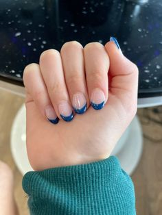 Navy blue french tips inspo 💕 Short Blue French Tips, Navy French Nails, Nail Ideas Navy Blue, Dark Blue French Tips, Dark Blue Nails French Tip, Navy Blue French Tips, Vibey Nails, Dark Blue French Tip Nails