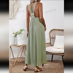 Nwot Vcay Backless Halter Neck Dress Swim Cover, M (6), Green A Halter Neck Brings Flirty Style To This Breezy Halter Maxi Dress That Does Double Duty As A Swim Cover-Up. This Dress Has An Oversized Relaxed Fit That's Perfect For Hot Summer Days. - Vcay - M (6) - Green - Pullover - Halter Neck - Racerback - A Line - Maxi - 98% Polyester, 2% Elastane Green Stretch Maxi Dress For Day Out, Blue High Low Dress, Flirty Style, Light Blue Prom Dress, Green Pullover, Hemant And Nandita, Halter Neck Dress, Halter Maxi Dress, Tie Front Cardigan