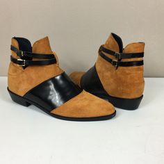 Excellent Condition. Gently Used, Likely Never Worn At All But There Are A Few Small Scratches On Sole Ball Of Foot Area From Try On. Size 37 / Us 7 Womens Heel Height: 1" Shaft Height: 5" Bundle & Save - Open To Offers - Ships Within 24 Hours Of Order On Business Days - No Trades - Modern Vice Jay Adoni The Jett Last Ankle Boots Sz 37 Us 7 Leather Color Block Modern Vice Boots, Modern Boots With Glossy Finish And Round Toe, Modern Low-top Boots With Contrast Sole, Party Patent Leather Mid-calf Boots With Round Toe, Spring Party Booties With 4-inch Heel, Try On, Womens Heels, Orange Black, Heeled Mules