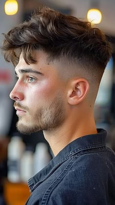 Fade Haircut Short, Men Fade Haircut, Mens Hairstyles Fade, Mens Haircuts Short Hair, Crop Haircut, Mens Fade