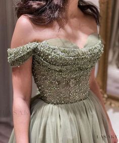 Lasaky - Luxurious Green Strapless Evening Dress for Hosting Events, Galas, Adult Ceremonies, and Corporate Functions Red Green Dress, Off Shoulder Evening Dress, Prom Dresses Elegant, Strapless Evening Dress, Deep V Neck Dress, Dresses Formal Elegant, Evening Dress Fashion, فستان سهرة, Grad Dresses