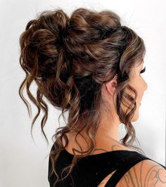 Hairstyles For Special Occasions, Greek Goddess Hairstyles, Greek Hair, Braided Chignon, Large Curls, Wavy Lob, Teased Hair, Romantic Updo