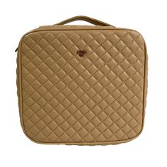 The Nude Quilted Mini Diva Makeup Case is a medium makeup case that is the ultimate organizer perfect for divas & jet setters with a lot to carry when they travel. This travel case has 4 removable cases idea for organizing eyeshadows, foundations, brushes, mascara, lipstick, powders & so much more. Features: Clear Front Zippered Compartment in Case Lid 2 Large Clear View Top Removable Cases 3" x 8" x 2.75" 1 Medium Clear View Top Removable Case 3" x 6" x 2.75" 1 Small Clear View Top Removable Ca Makeup Travel Case Wood, Luxury Compact Case For Everyday Use, Luxury Travel Case With Removable Pouch, Monogrammed Rain Jacket, Medium Makeup, Louisiana Gifts, Diva Makeup, Tyler Candle Company, Media Makeup