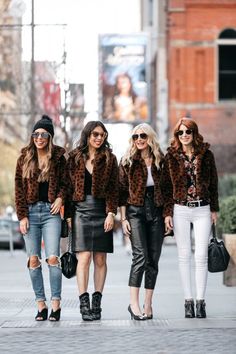 Leopard Jacket Outfit, Fur Jacket Outfits, Faux Fur Jacket Outfit, Fur Jacket Outfit, Cropped Fur Jacket, Leopard Fur Coat, Fur Coat Outfit, Faux Fur Cropped Jacket, Leopard Jacket