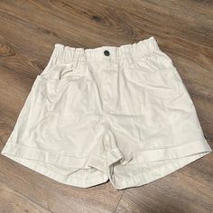 White/Off-White Colors Shorts From H&M - Nwt, Too Late To Return - Paper Bag Waist With Button Detail - Perfect Summer Short White Cotton Shorts With Paperbag Waist, White Cotton Paperbag Waist Shorts, White Paperbag Waist Casual Bottoms, Beige Cotton Paperbag Waist Shorts, White Paperbag Waist Bottoms For Day Out, Trendy Cream Cotton Shorts, H&m Cotton Bottoms For Day Out, Trendy White Paperbag Waist Bottoms, H&m High-waisted Cotton Shorts