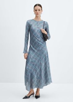 Seam printed dress Mango Maxi Dress, Trendy Maxi Dresses, Mango Dresses, Mango Dress, Mango Outlet, Flare Long Sleeve, Checkered Dress, Check Dress, Maxi Dress Blue