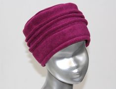 Fuchsia pink women's fleece hat. 8 colours available, 3-ply, one size. The hat covers the ear. French creation and manufacturing ST GELY DU FESC (Hérault). 100% polyester. Wash 30o Manufacturing time of 1 to 3 days. Tracked letter shipping. Please note postal delivery times vary. Return possible within 14 days, in its original packaging and with its label. The returned item will be refunded. Return shipping costs will be your responsibility. Thank you for your understanding. https://www.etsy.com Fitted Pink Beanie For Winter, Pink Fitted Winter Hat, Fitted Cloche Cap For Winter, Fitted Winter Cloche Cap, Solid Fitted Beanie, Rose Fushia, Fleece Hat, Womens Fleece, Fuchsia Pink