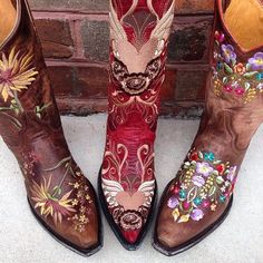 So get dancing, pick up that pen and write and don't forget #nanowrimo this year.  www.bmertus.com #goldenhandcuffs #amwriting #poetry Mode Country, Boot Scootin Boogie, Statement Boots, Bota Country, Cowgirl Chic, New Rock, Western Boot, Beautiful Boots, Boot Bag