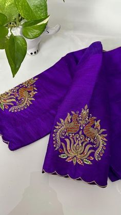 Purple Silk Saree Blouse Designs, Plain Blouse Work Designs, Gap Border Blouse Designs, High Way Road, Blouse Sleeve Design, Simple Blouse Design, Sbi Bank, High Way, Magam Work