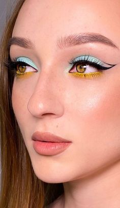 10. Yellow and Pastel Blue Eye Makeup Makeup trend from Euphoria inspired, watercolor makeup look to monochromatic makeup we’ve got all covered here. Makeup... Pastel Makeup Looks, Watercolor Makeup, No Make Up Make Up Look, Monochromatic Makeup, Yellow Eye Makeup, Ideas Watercolor, Trending Makeup, 2021 Makeup