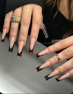 Long Nails Design 2024, Neutral Nails Long, Trendy Baddie Nails, Long Nail Inspo Baddie, Long Square Nails Ideas, Long Y2k Nails, Ongles Bling Bling, Press On Nails Black, Black French Tip