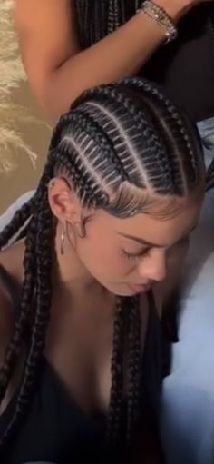 Cornrows On Women, Braids For Fighters, 7 Braids Cornrows, Corn Rose Hairstyles, Braids For Camping, Corn Row Braids With Extensions, Corn Braids Hairstyles Cornrows, Braids On Latinas Hairstyles, Conrols Hair Style