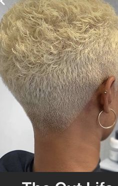 Pixie Haircut With Shaved Sides And Back, Platinum Blonde Short Hair Black Women, Tapered Haircut Women, Anita Baker Haircut Styles, Women With Fades, Faded Pixie Haircut, Taper Fade Haircut Women, Blonde Short Hair Black Women