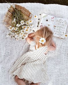 Easter Photo Ideas, Picnic Photoshoot, Boho Studio, Summer Dresses Online, Toddler Photoshoot, Spring Photoshoot, Toddler Photos, Farm Photography, Fun Photoshoot