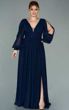 Shop Chiffon V-neck Long Sleeve Front Split Pleated Evening Plus Size Dress Online. Dorris Wedding offers tons of high quality collections at affordable prices. Free shipping Now! Plus Size Ball Gown, Formal Wedding Guest Dress, Long Summer Dresses Maxi, Evening Dresses Plus Size, Chiffon Gown, Elegant Dresses Long, Dress 16, Plus Size Maxi Dresses, Summer Maxi Dress