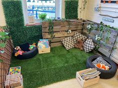 Reading Den Classroom, Natural Reading Corner Classroom, Story Corner Ideas, Nature Reading Corner, Eyfs Reading Corner, Reading Garden Classroom, Reading Area Eyfs, Classroom Book Corner, Book Corner Eyfs