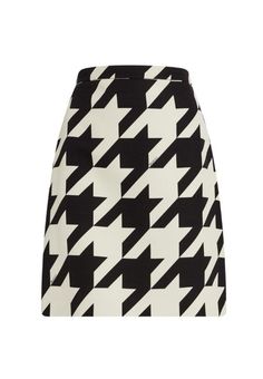 This high-waisted miniskirt features oversized houndstooth checks, putting a bold, graphic spin on the classic motif.Cut from wool and silk, this style fastens via hidden zip on the side and displays an all-over pattern print accompanied by the label's logo.Checkmate.Wool-silk blend High waistRear zip fasteningHoundstooth printShort lengthComposition: Silk 51%, Wool 49%Made in Italy Chic Houndstooth Skirt For Work, Chic Houndstooth Mini Skirt, Houndstooth Workwear Skirt, Houndstooth Skirt For Workwear, Elegant Houndstooth Mini Skirt, Chic Black Mini Skirt With Houndstooth Pattern, Houndstooth Mini Skirt For Work, Chic Black Houndstooth Mini Skirt, Elegant Houndstooth Mini Skirt For Work