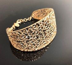 "Artisan design 14k solid yellow gold Lace design bracelet--gorgeous and unique, exclusive to my store. Unique jewels that express the love and the connection between two people... White gold bracelet; https://etsy.me/2FuE2lQ Description: ✤ This bracelet is made to order ✤ This bracelet is handmade from start to finish in Our workshop, DaninoDesigner. ✤ Made Of 14K Yellow Gold. ✤ Bracelet width: 1.38'' / 3.5cm ✤ Approx gold weight 22.80 grams. ✤ PACKAGING: Every order is shipped with our luxury Gold Filigree Bracelet, Solid Gold Bangle, Victorian Bracelet, Wedding Jewelry For Bride, Filigree Bracelet, Lace Bracelet, Geometric Bracelet, Modern Bracelets, Arm Bracelets