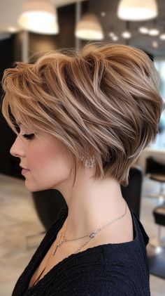 🔮 Inspire the Refined Hair For Women Short Layered Haircuts | Captivating 🎀