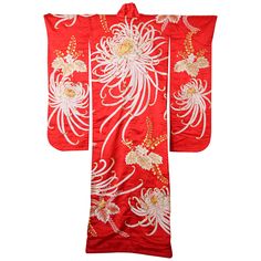 A vintage midcentury red color silk brocade collectable Japanese ceremonial wedding kimono. One of a kind handcrafted . Fabulous museum quality ceremonial piece in pure silk with intricate detailed hand-embroidery throughout accented with gold lame threads work that depicts, flowers and leaves designs in white and gold. It is supposed to trail along the floor, this is also why it is heavily padded along the red hem. Fully lined with red fabric, circa 1970s. Neck-to-sleeve's cuff's hem measures 2 Japanese Wedding Dress, Ceremonial Wedding, Chinese Kimono, Kimono Styles, Modern Kimono, Red Kimono, Japanese Wedding, Wedding Kimono, Kimono Vintage