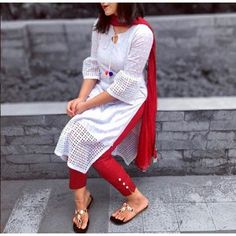 Chikan Kari Embroidery, Chikan Kurti, Button Embroidery, डिजाइनर कपड़े, Pant Design, Women Kurti, Indian Kurti Designs, Kurti Sleeves Design, Churidar Designs