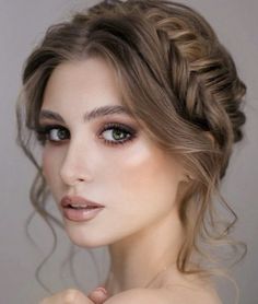 Gorgeous Bridal Makeup, Sanggul Modern, Black Hair Balayage, Hairdo Wedding, Braut Make-up, Bridal Makeup Looks, Wedding Fun