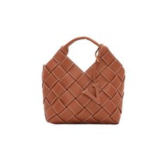 Caramel Basket Bag - Verafied New York Woven Leather Bag, Bag Light, Basket Bag, Signature Look, A Beautiful Day, Types Of Bag, Woven Bag, Leather Flats, Chain Bags