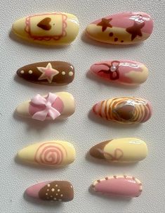 Banana Nails, Meiji Chocolate, Split Nails, Fake Nails Designs, Nail Art Designs Diy, Pretty Gel Nails, Banana Split, Cute Nail Art, Cute Acrylic Nails